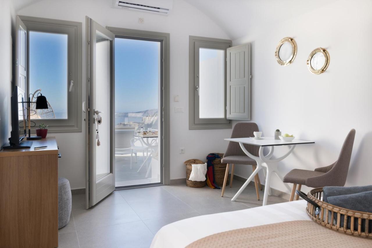Symphony Suites Santorini Pyrgos Kallistis ภายนอก รูปภาพ